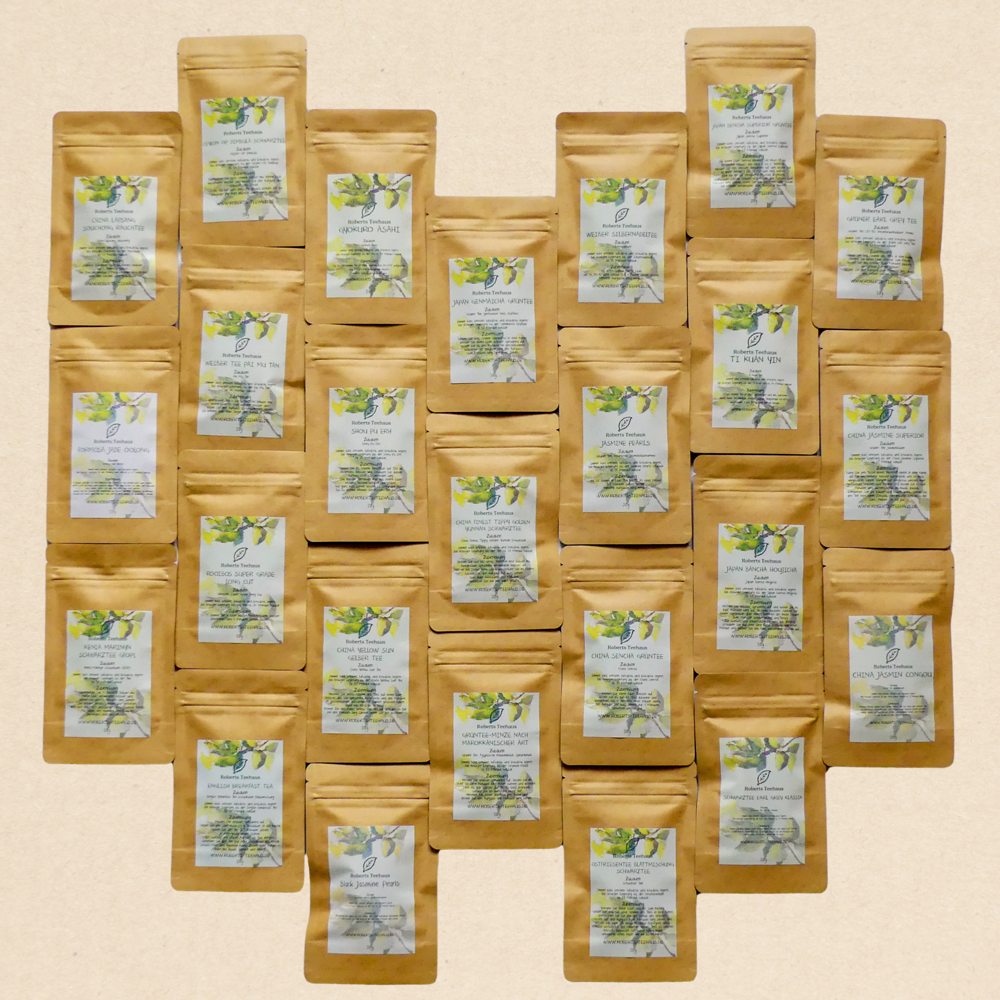 Probierpaket: Von jeder der 25 angebotenen Teesorten 20 Gramm
